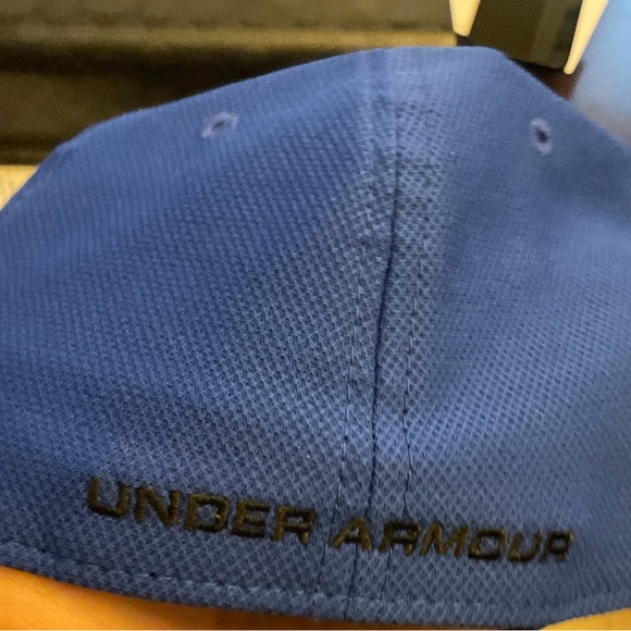 Under Armor baseball cap 🧢 - Picture 2 of 2